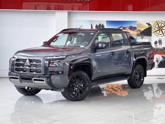 MITSUBISHI TRITON 2.4 BITURBO DIESEL CD KATANA 4X4 AUTOMÁTICO